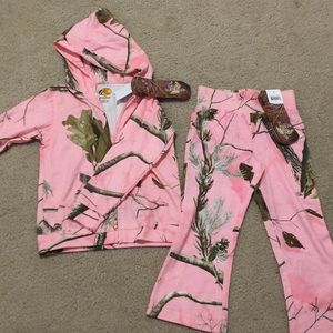Bass Pro Shops toddler pink camo sweatsuit